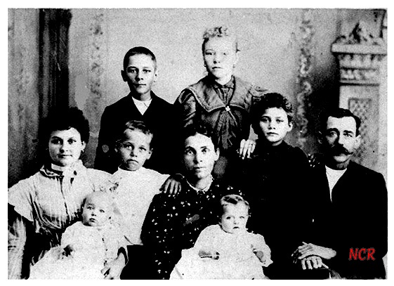 Effie Lee McNeil Cleere w/mother, stepfather, & half-siblings